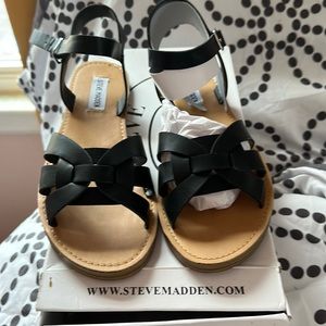 Steve Madden SAAR sandals